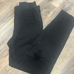 Madewell Women's “The Anywhere Jean” Skinny Jeans - Black